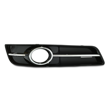 Load image into Gallery viewer, Rejilla Audi A3 09-12 c/hoyo c/filo cromo derecha