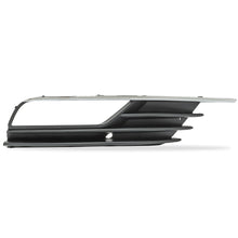 Cargar imagen en el visor de la galería, Rejilla Audi A3 14-16 sedan c/hoyo c/filo cromo derecha
