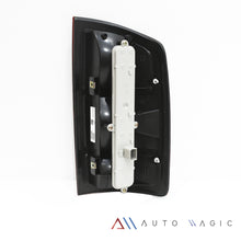 Cargar imagen en el visor de la galería, Calavera Ram 02-06 c/focos izquierda