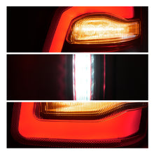 Load image into Gallery viewer, Calavera Ram 1500 19-24 LED filo rojo sin sensor