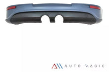 Load image into Gallery viewer, Defensa trasera Golf 5 R32 06-08 completa con accesorios