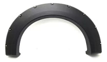 Cargar imagen en el visor de la galería, Cantoneras F150 15-20 negro mate