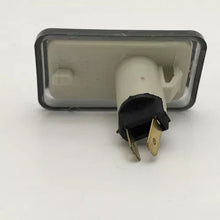 Load image into Gallery viewer, Cuarto direccional lateral izq/der humo Golf/Jetta 88-92