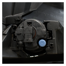 Load image into Gallery viewer, Defensa delantera Focus ST 13-14 con faros de niebla y con rejillas