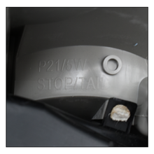 Cargar imagen en el visor de la galería, Calavera Fiesta sedan 13-16 exterior derecha