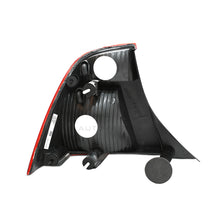 Load image into Gallery viewer, Calavera Focus Sedan 05-07 derecha