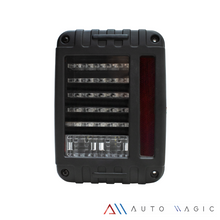 Cargar imagen en el visor de la galería, Calaveras Jeep Wrangler 07-18 LED negras de alto rendimiento