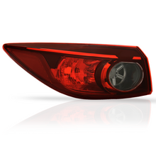 Load image into Gallery viewer, Calavera Mazda 3 sedan 14-18 s/LED exterior izquierda