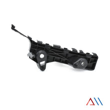 Load image into Gallery viewer, Soporte guia Mazda 3 14-16 defensa delantera izquierdo