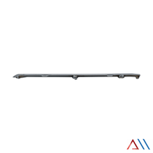 Cargar imagen en el visor de la galería, Moldura de defensa Mazda 6 19-20 delantera izquierda