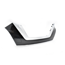 Load image into Gallery viewer, Moldura de Parrilla superior Versa 20-22 filo cromo con tapa de remolque