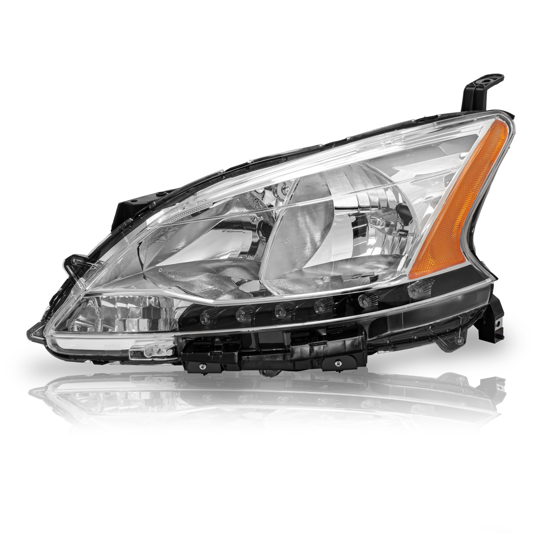 Faro Sentra 13-16 linea negra c/luz de dia izquierda