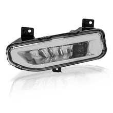 Load image into Gallery viewer, Faro niebla Versa 20-25 Sentra 20-25 X-trail 17-19 Kicks 17-19 Note 17-19 c/foco Led Izq.