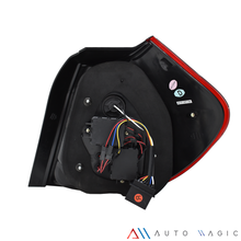 Cargar imagen en el visor de la galería, Calaveras BMW Serie 1 04-11 LED rojas Performance