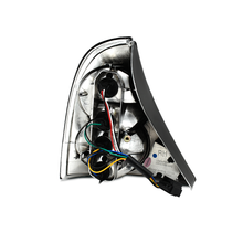 Load image into Gallery viewer, Calaveras Clio 01-04 Authentique, Expession, Sport c/arnes negras performance