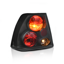 Cargar imagen en el visor de la galería, Calaveras Jetta 99-05 negras performance