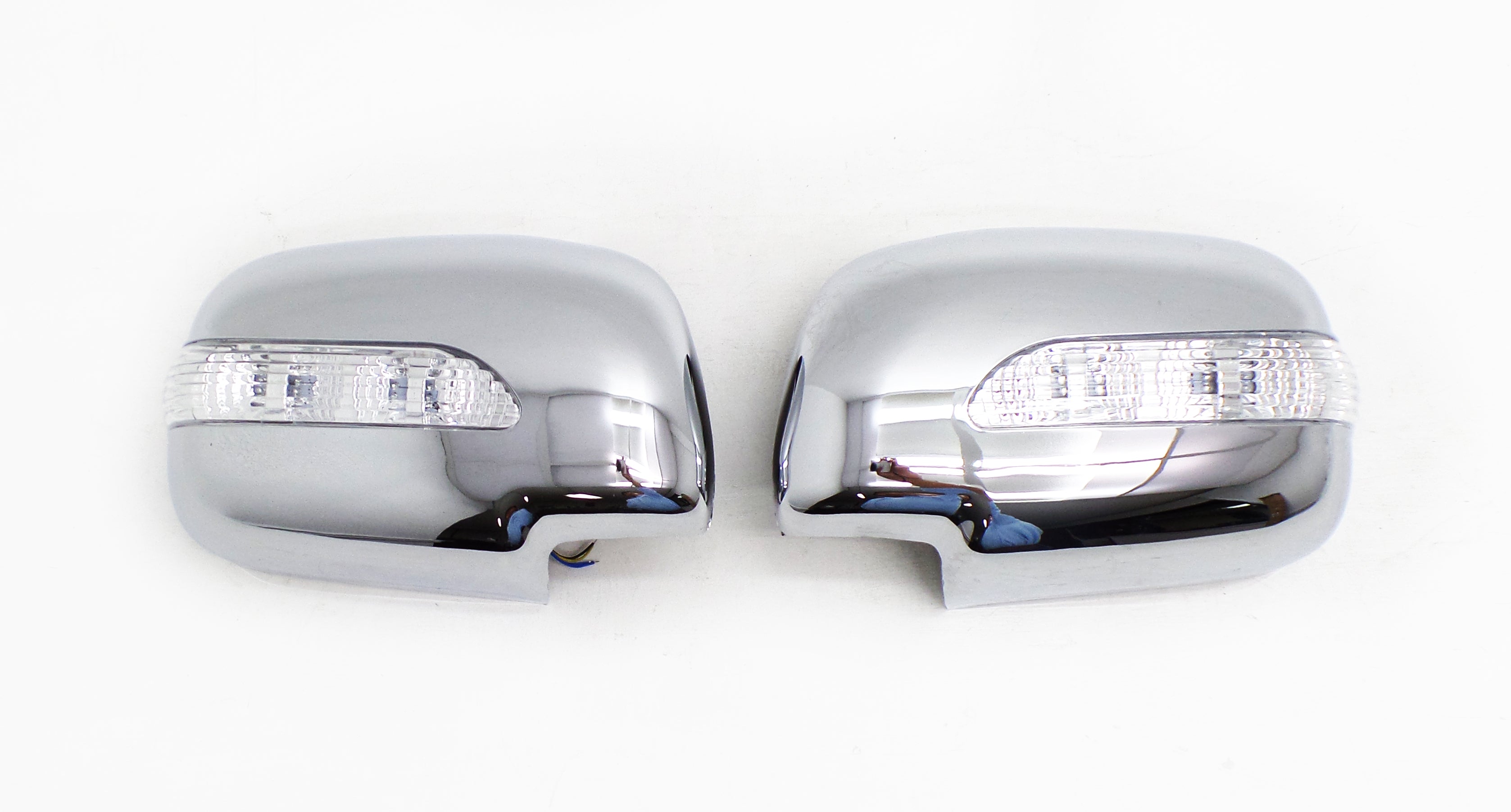 Carcasa de espejos Hilux 11-15 cromo con direccional