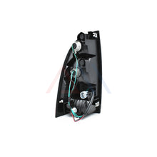 Load image into Gallery viewer, Calavera Tacoma 05-15 LED c/arnes derecha