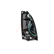 Load image into Gallery viewer, Calavera Tacoma 05-15 LED c/arnes izquierda