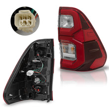 Load image into Gallery viewer, Calavera Hilux 16-23 LED c/arnes c/focos derecha
