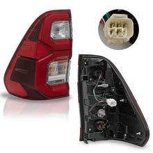 Load image into Gallery viewer, Calavera Hilux 16-23 LED c/arnes c/focos izquierda