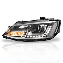 Cargar imagen en el visor de la galería, Faros Jetta 11-18 tipo Gli c/lupa luz de dia para foco xenon Performance