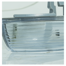 Load image into Gallery viewer, Direccional espejo Bora 06-10 LED derecha
