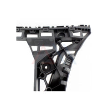 Load image into Gallery viewer, Soporte guia Jetta 15-18 defensa trasero derecho