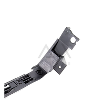 Load image into Gallery viewer, Soporte guia  Jetta 00-07 defensa trasera derecho