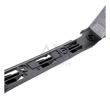Load image into Gallery viewer, Soporte guia  Jetta 00-07 defensa trasera derecho