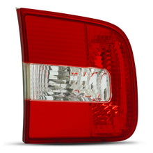 Load image into Gallery viewer, Calavera polo sedan 03-07 interior s/arnes izquierda