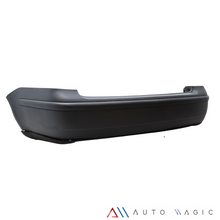 Load image into Gallery viewer, Defensa trasera Polo sedan 03-07 completa con accesorios