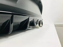 Cargar imagen en el visor de la galería, Defensa trasera Polo 13-22 R400 completa con accesorios