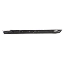 Cargar imagen en el visor de la galería, Moldura de defensa Golf 18-21 delantera filo cromo izquierda