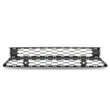 Cargar imagen en el visor de la galería, Parrilla de defensa Amarok 18-23 c/sensor central