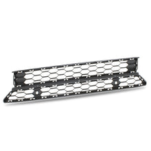 Cargar imagen en el visor de la galería, Parrilla de defensa Amarok 18-23 c/sensor central