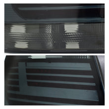 Cargar imagen en el visor de la galería, Calaveras Vento 16-22 sport humo