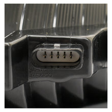 Load image into Gallery viewer, Calavera Jetta 19-21 LED exterior izuierda