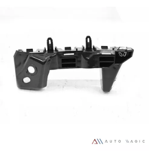 Load image into Gallery viewer, Soporte guia Onix 20-25 LS, LT, Premier defensa del. Der.