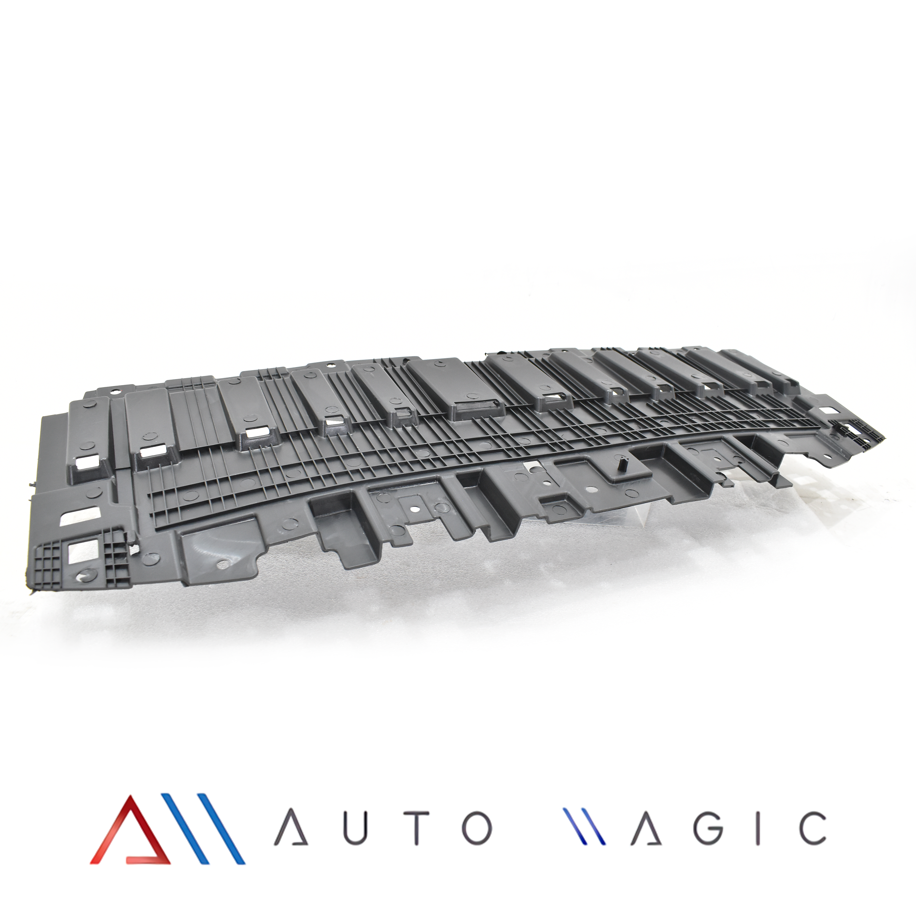 Tolva de Motor Cruze 17-18 inferior