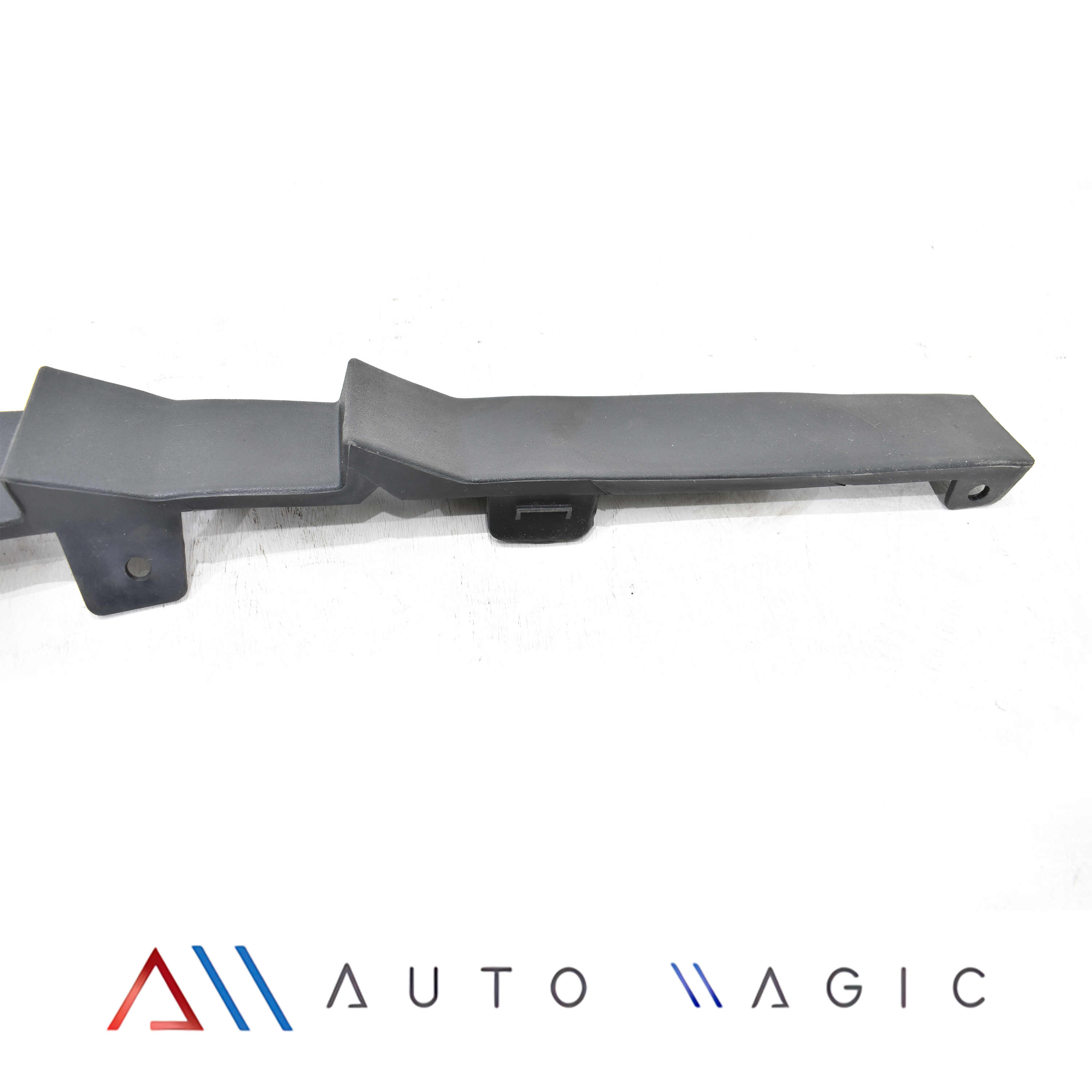 Hule de defensa Cruze 17-18 delantero inferior