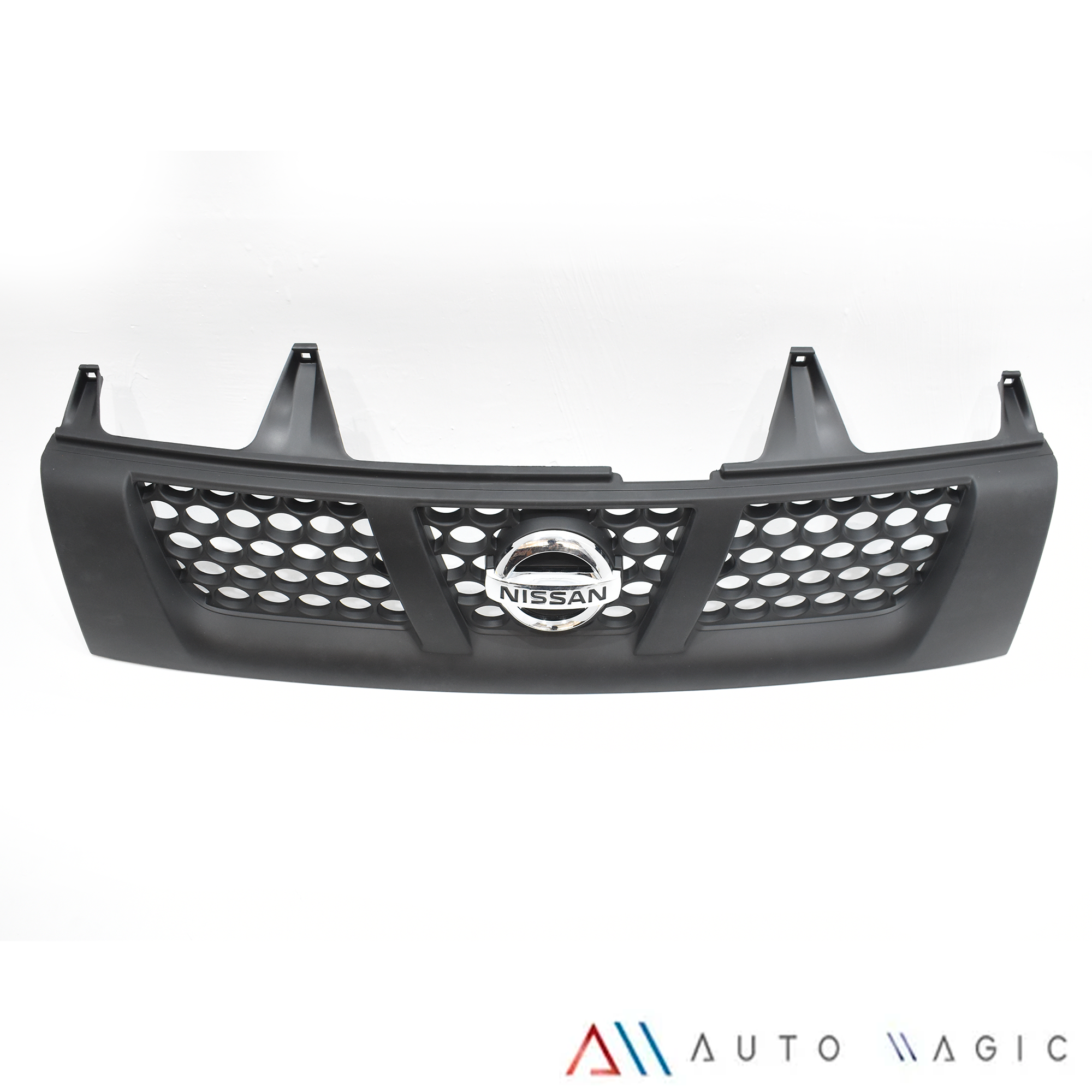 Parrilla D22 08-15 c/emblema c/grapas negra
